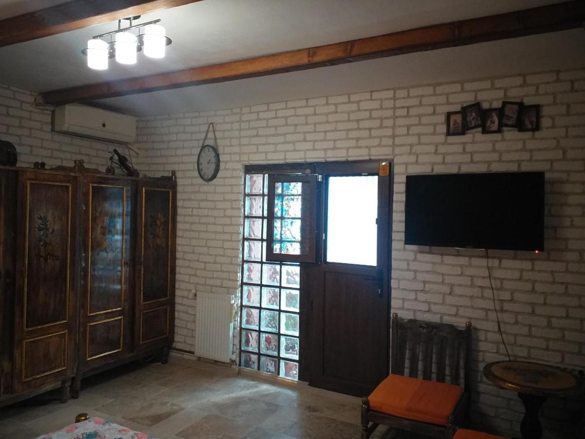 דירות מנגליה Casa Mola מראה חיצוני תמונה