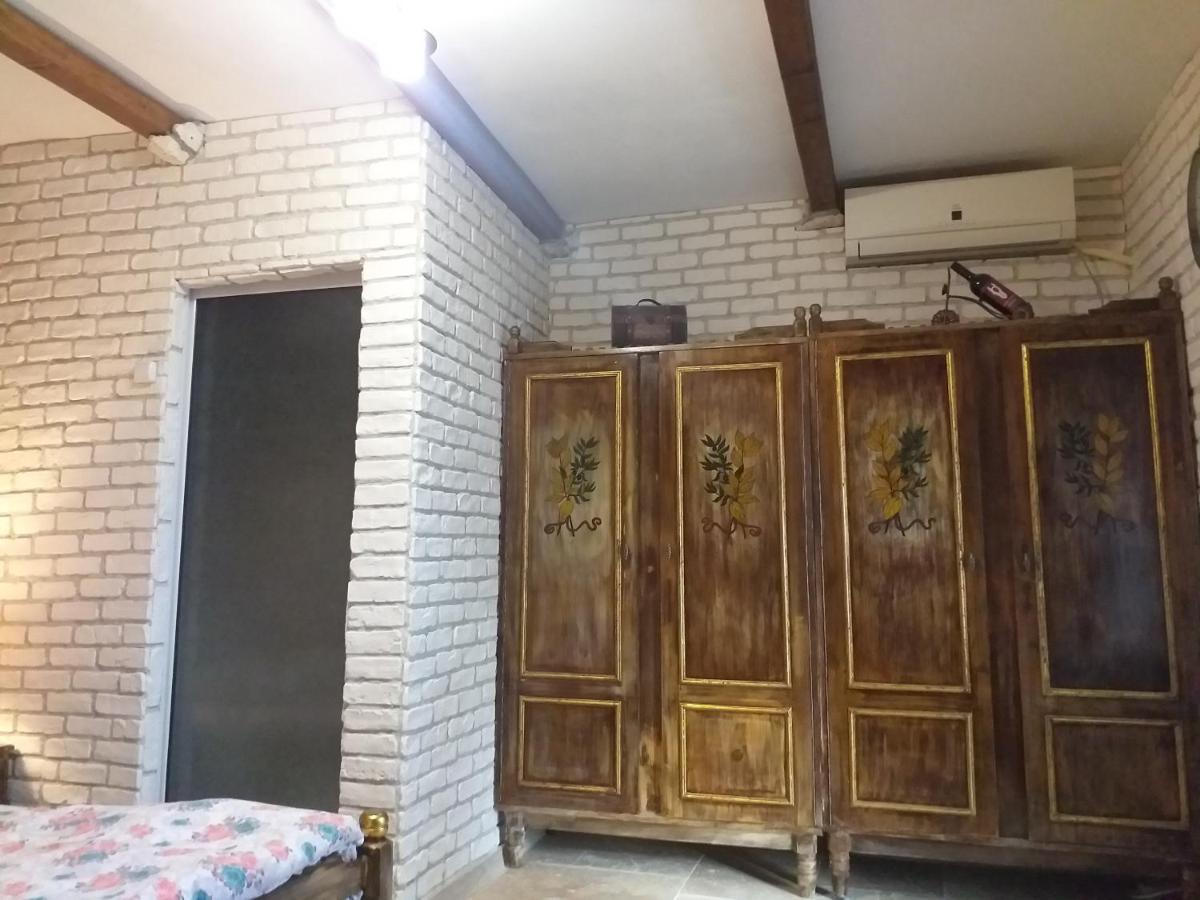 דירות מנגליה Casa Mola מראה חיצוני תמונה