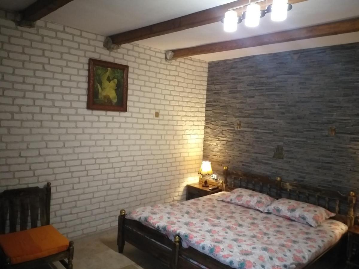 דירות מנגליה Casa Mola מראה חיצוני תמונה