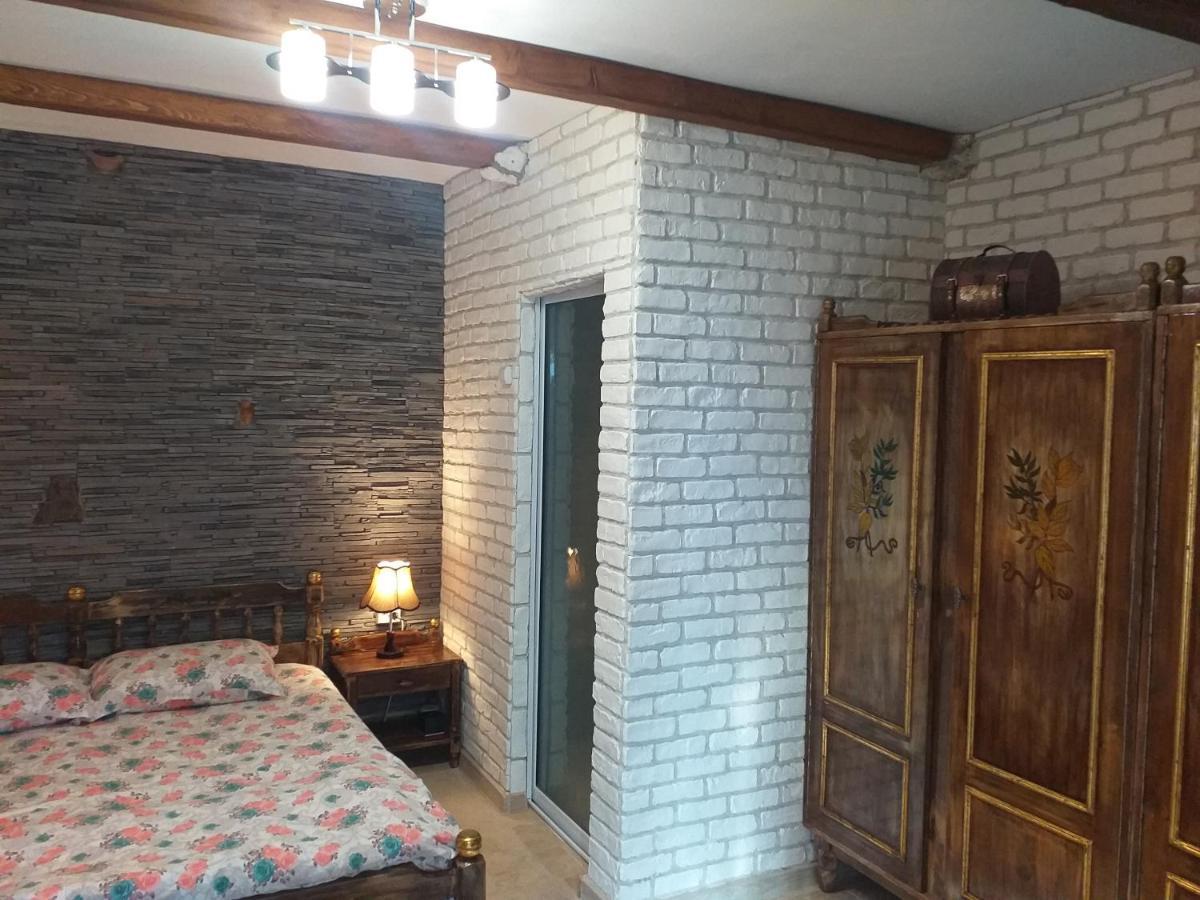 דירות מנגליה Casa Mola מראה חיצוני תמונה