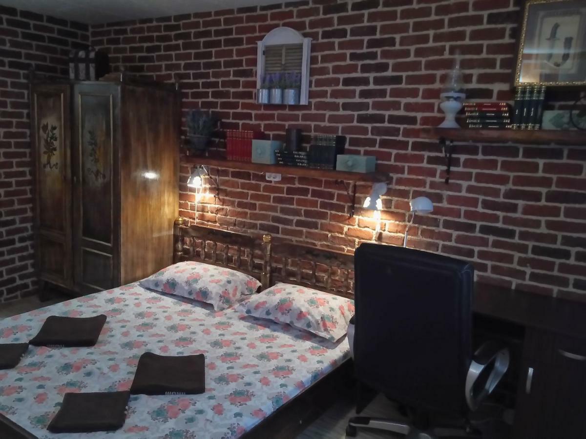דירות מנגליה Casa Mola מראה חיצוני תמונה